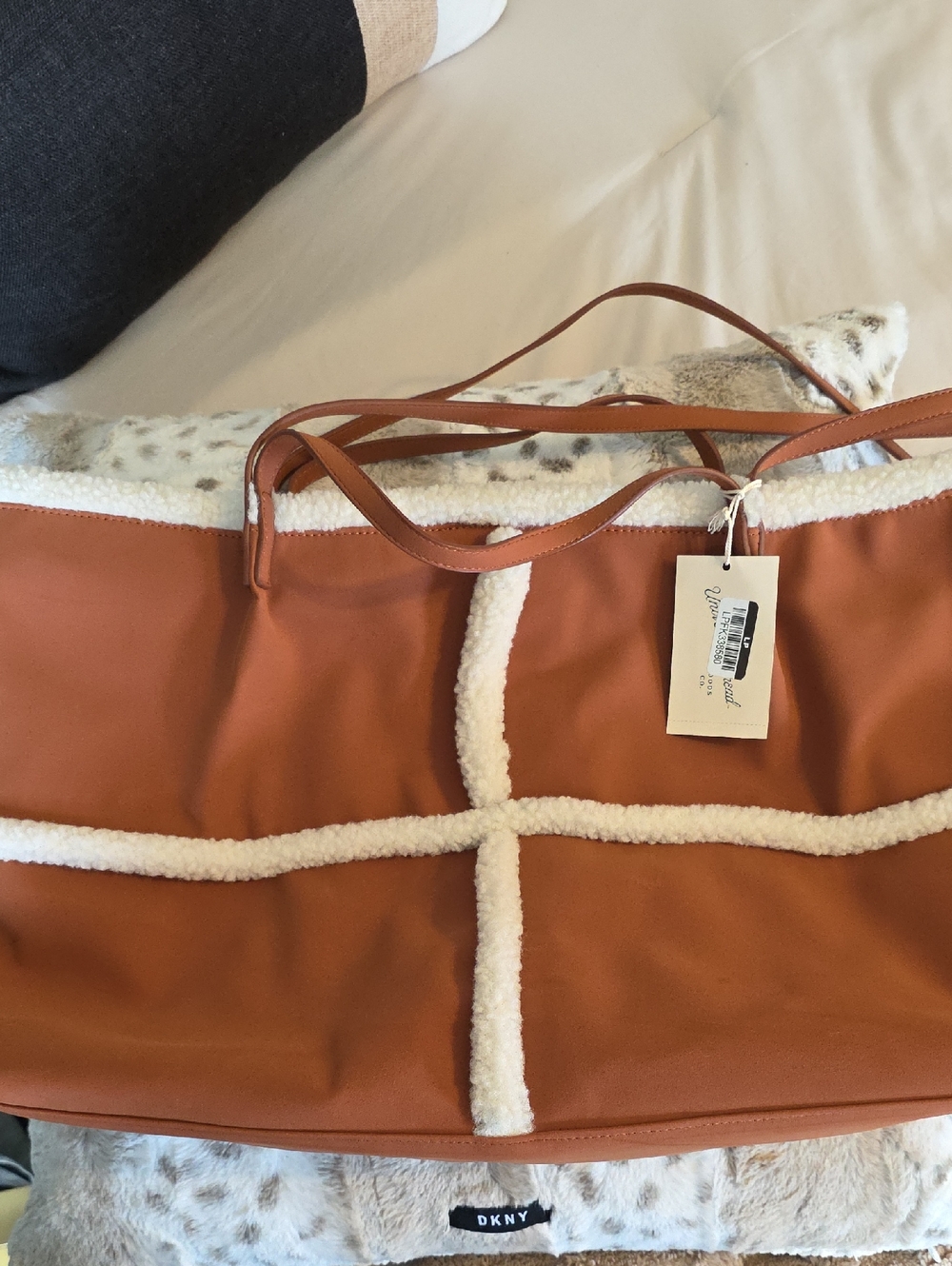 Universal Thread Tan Canvas Tote with Cream Sherpa Trim